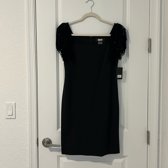 NWT DKNY Donna Karan Black Cocktail Sheath Dress Studded Fringe Shoulder Size 4 - Picture 1 of 16